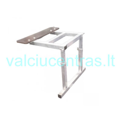 Seat support/platform on the transom
